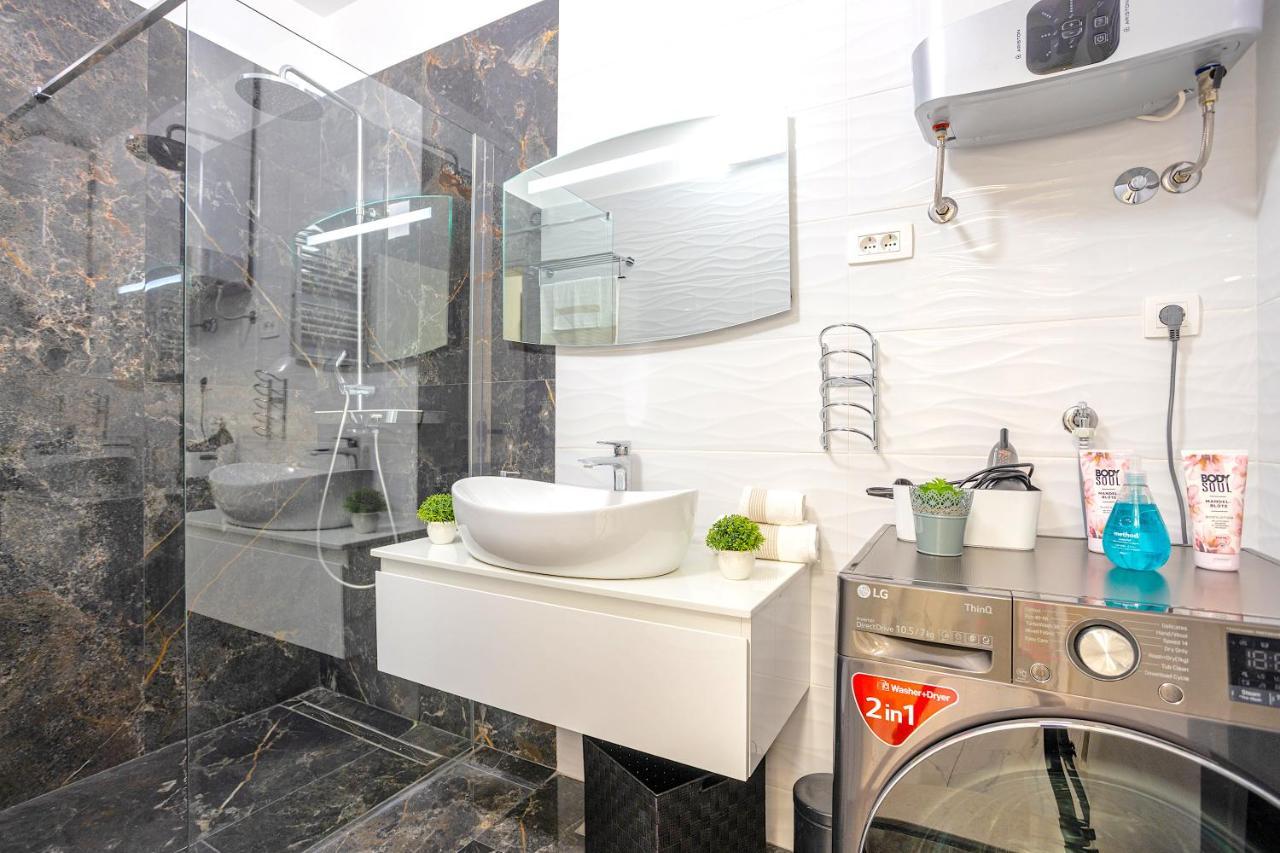 Lux Holiday Apartment Tony @ 10 Min Znjan Beach Сплит Екстериор снимка